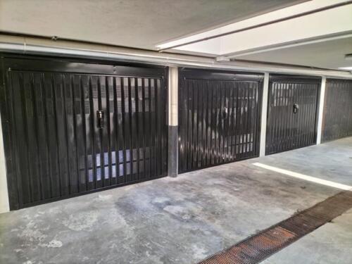 Porte garage condominiali verniciate